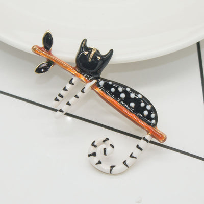 Creative Vintage Cat Brooch for Women Accessories
